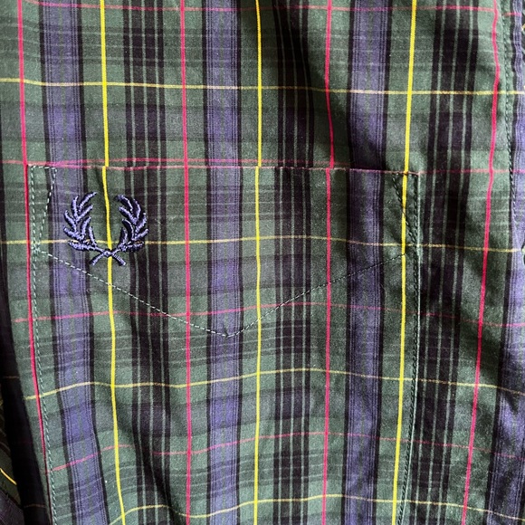 Fred Perry Longsleeve - Picture 2 of 3